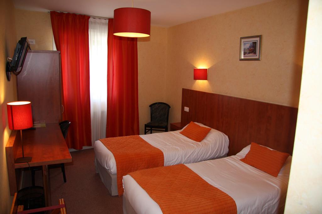 Logis Hotel Le Florina Sainte-Florine ภายนอก รูปภาพ