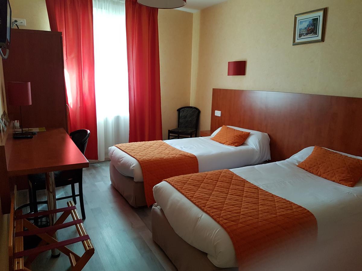 Logis Hotel Le Florina Sainte-Florine ภายนอก รูปภาพ